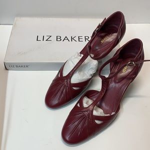 Liz Baker Burgundy Leather Heels size 7.5